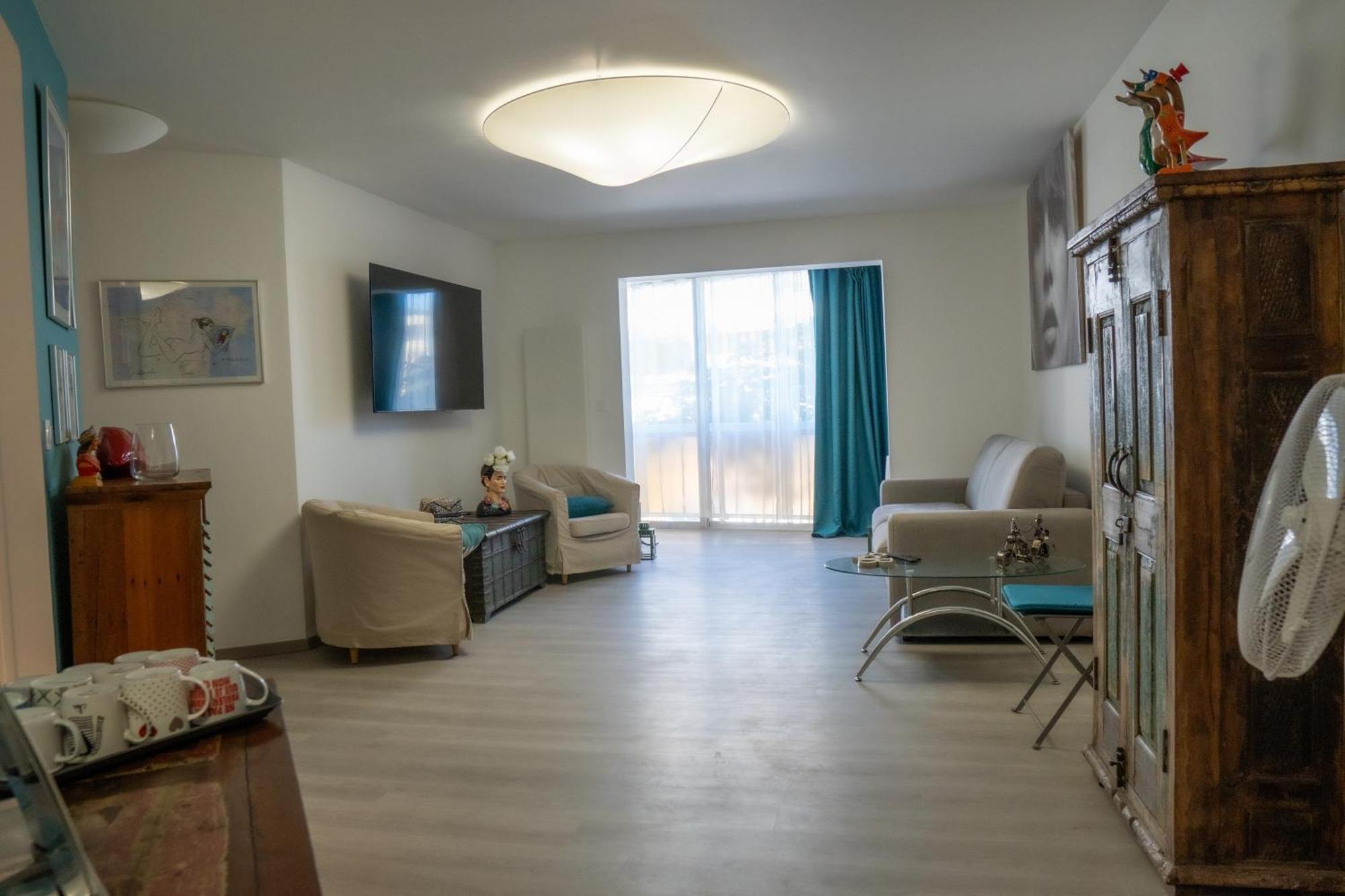 T2! 3 Ou 4 Personnes Centre Ville Neuf Avec Garage Sanary-sur-Mer Exterior foto